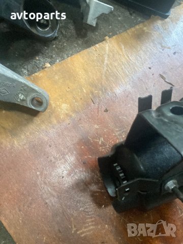 Renault clio 4 2015година 1.5dci Корпус горивен филтър, снимка 3 - Части - 40916206