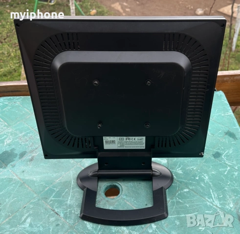 Лот от 4 броя монитори работещи Dell /Philips 2бр./Megavision, снимка 9 - Монитори - 53023830