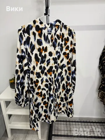 Красива рокля в размер S, снимка 2 - Рокли - 48152431