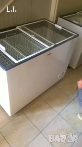 Търговски фризер Beko HSA3254 с витрина, снимка 7 - Фризери - 50720512