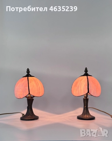 Винтидж настолна лампа тип Tiffany - лилав абажур Тифани 