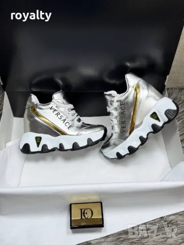 Versace дамски комплекти , снимка 2 - Маратонки - 49145417