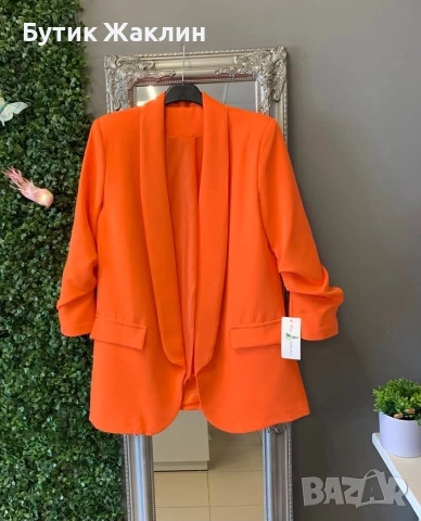 Дамски сака, снимка 9 - Сака - 53377736