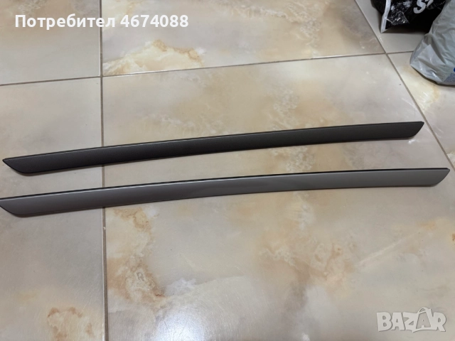 Вътрешна лайсна на кора на врата на Жета Голф Jeta Golf 5 само за 20лв. 1K4867439