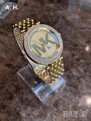 Различни цветове дамски часовници Michael Kors, снимка 4 - Дамски - 27950429