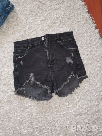 Къси панталонки Zara,bershka, снимка 3 - Къси панталони и бермуди - 41656474