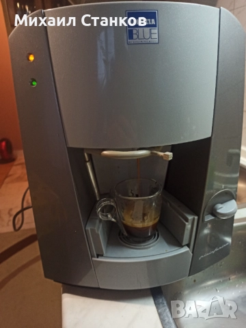 Кафе машина Лаваца , снимка 2 - Кафемашини - 52141192
