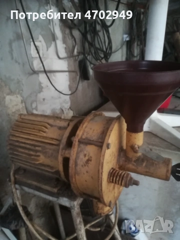 Професионална трифазна кафемелачка, снимка 2 - Други машини и части - 53657522