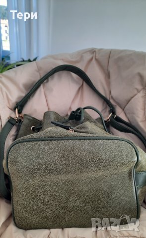 Дамска чанта, снимка 2 - Чанти - 40059471