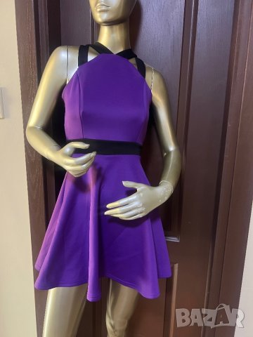 Дамска парти рокля в лилаво с интересен гръб !