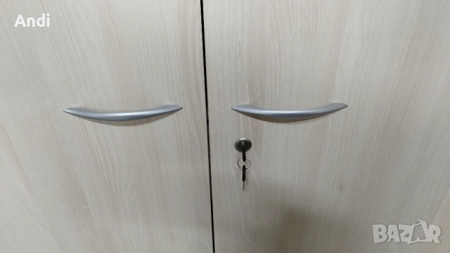 Офис шкаф - гардероб с четири врати и рафтове 80/40/205, снимка 8 - Шкафове и рафтове - 53078070