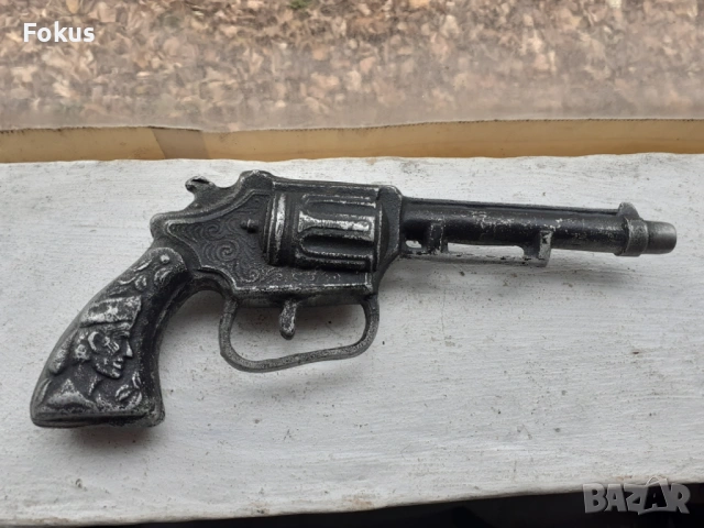 Пищов пистолет револвер отливка алуминий