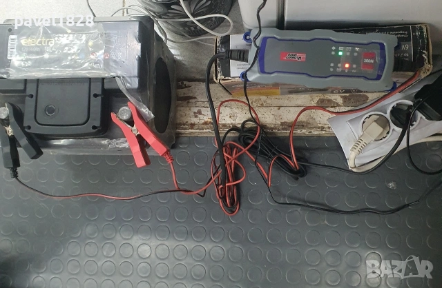 зарядно за акумулатор ultimate speed , снимка 7 - Аксесоари и консумативи - 53868330
