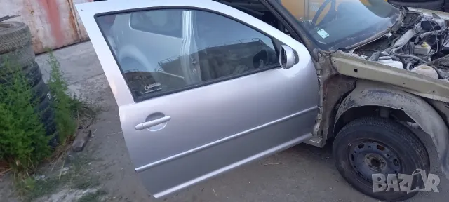 Дясна врата за VW Golf IV (2/3 врати), снимка 2 - Части - 47915434