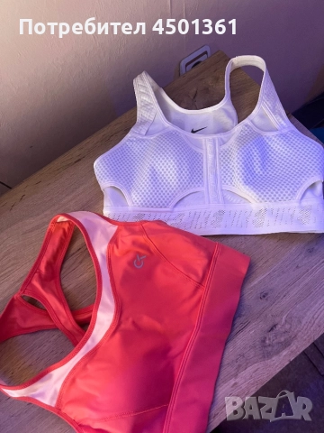 Спортни бюстиета(nike), потник на guess, снимка 2 - Потници - 52016499