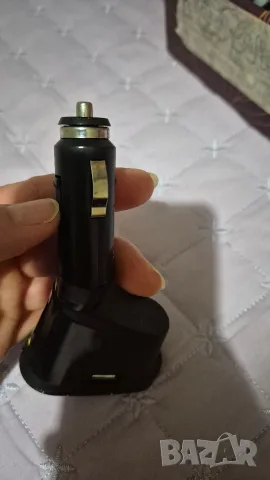 USB порт за флашка за кола 12V