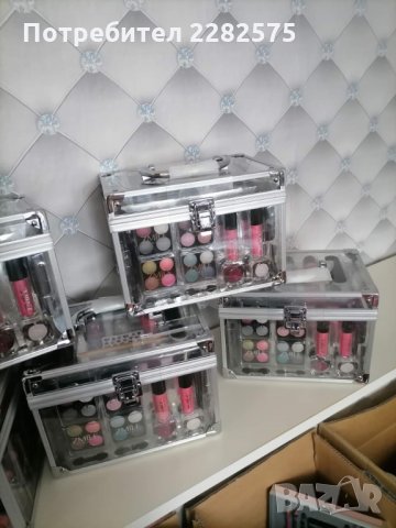 Прозрачни куфарчета с гримове с немско качество , снимка 9 - Коледни подаръци - 34752977