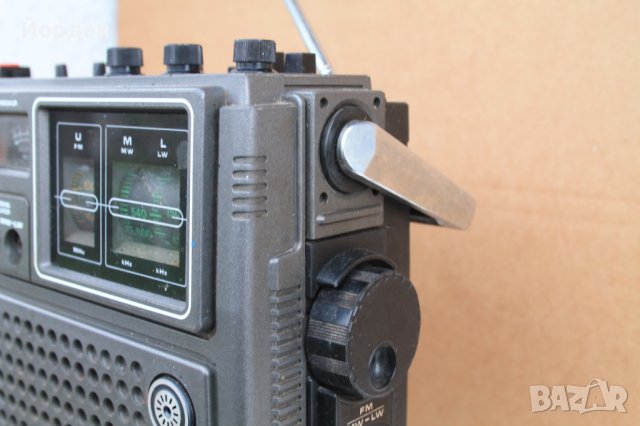 Радио касетофон ''Sharp GF 3000 H", снимка 9 - Колекции - 40404474