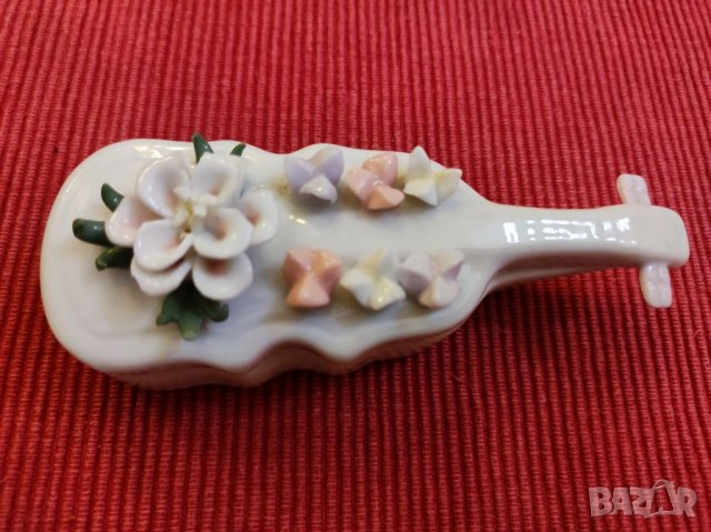 Порцеланова кутиика, фигурка, статуетка. , снимка 2 - Колекции - 34692373