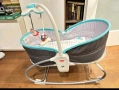 Кош за бебе/музикален шезлонг Tiny Love, снимка 5