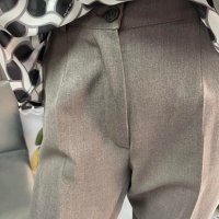 Класически панталон в сив цвят и с ластик на талията, снимка 2 - Панталони - 42001143