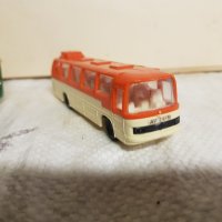 Пластмасова играчка автобус., снимка 2 - Колекции - 41351219