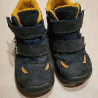 зимни обувки Primigi Goretex, 23ти номер, снимка 2 - Детски боти и ботуши - 44913335