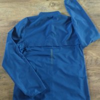 Asics Core Running Jacket en Azul - страхотно мъжко горнище КАТО НОВО, снимка 10 - Спортни дрехи, екипи - 40958387