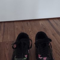 Дамски обувки сникърси на цветя, снимка 8 - Дамски ежедневни обувки - 44369117