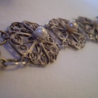 филигранена дамска гривна със перли, снимка 5 - Антикварни и старинни предмети - 40225070