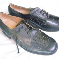 Продавам    мъжки   обувки    номер  41-ви. Колекционерска    класика   от  1975 г., снимка 1 - Официални обувки - 41551153