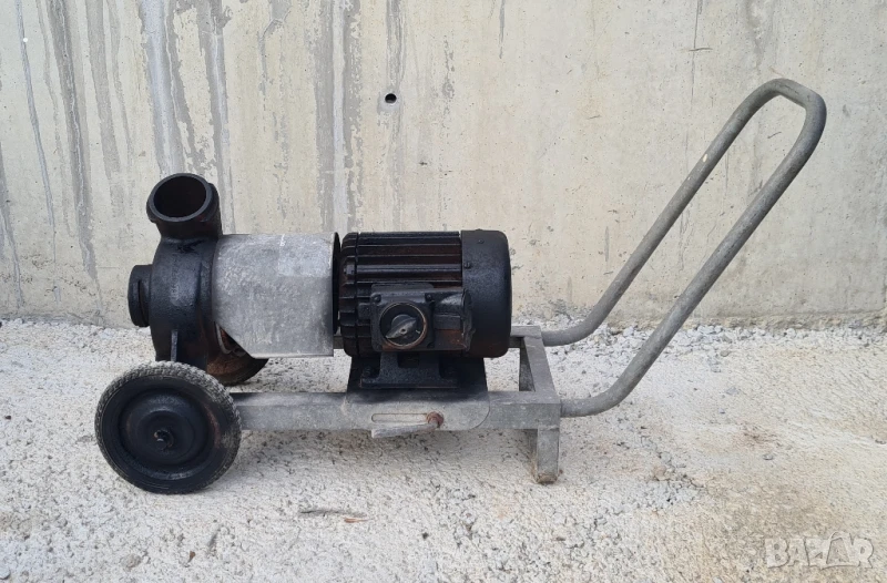 Водна Помпа за вода немска мощна във добро състояние , снимка 1
