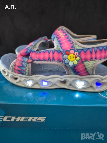 Светещи Сандали за момиче Skechers, снимка 1
