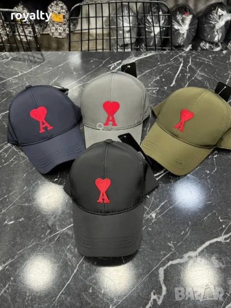 Loewe шапки с козирка , снимка 1