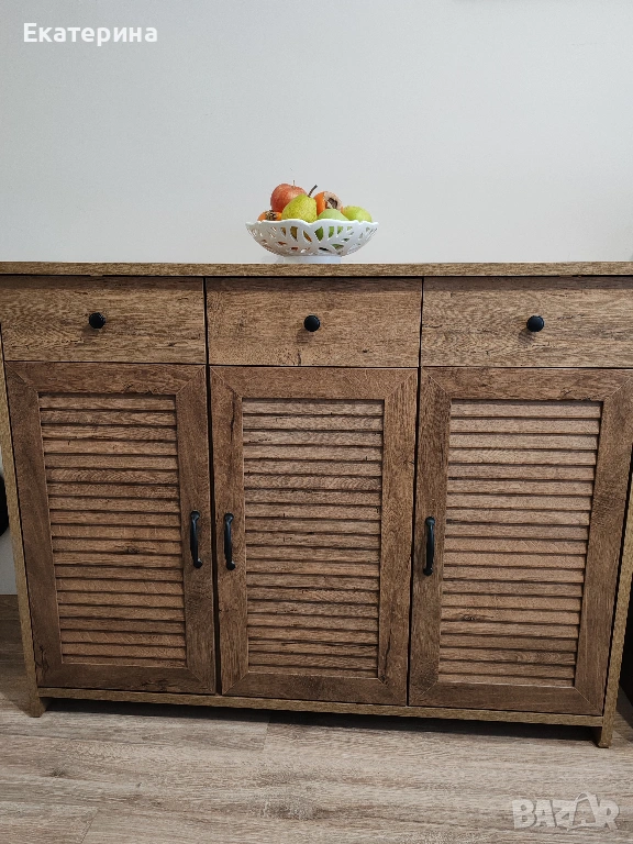 Шкаф-бюфет MANDERUF, снимка 1