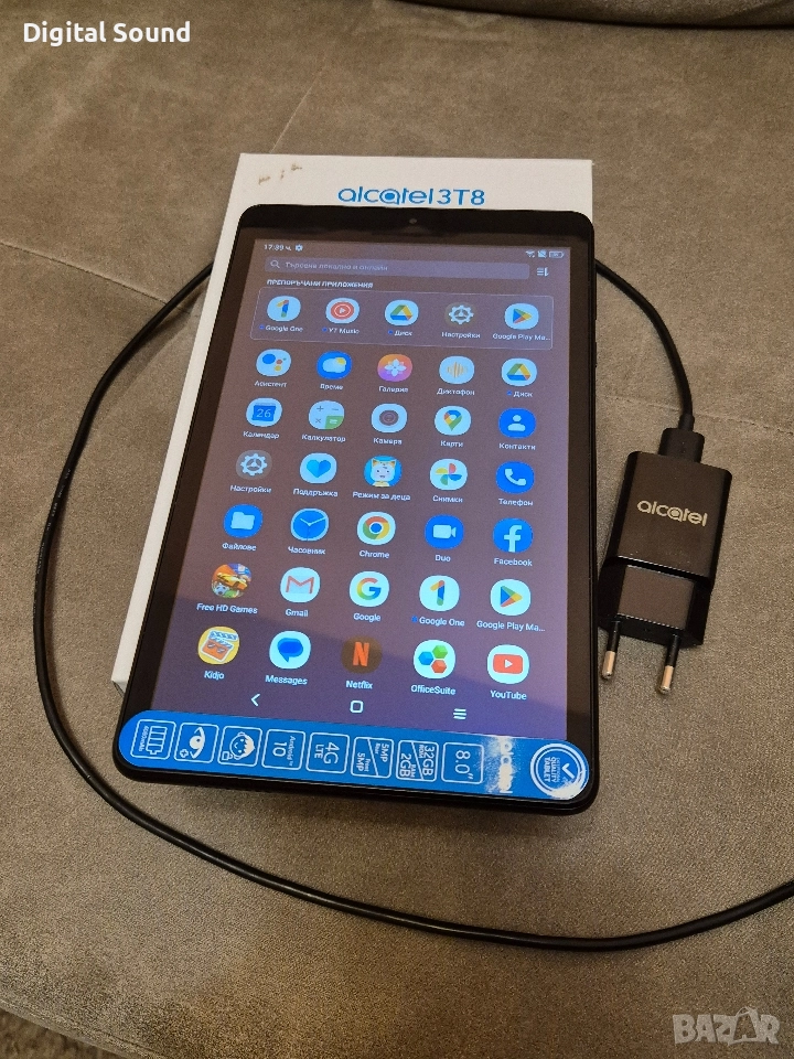 Таблет Alcatel T3 8" 32gb, снимка 1