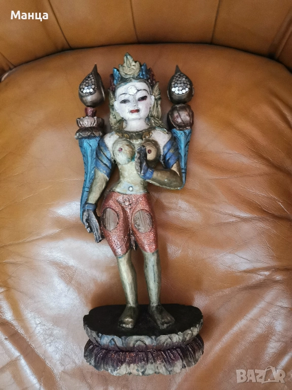 Дървена фигура на Богиня Тара, снимка 1