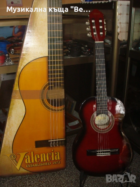 Класическа китара Valencia, Размер 1/2, снимка 1