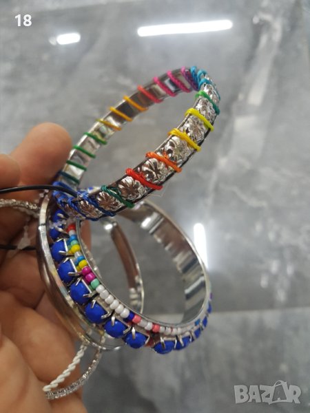 Гривни, снимка 1