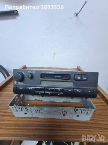 Vw Alpha оригинален радиокасетофон за Vw Golf Mk3 & Vento, снимка 1