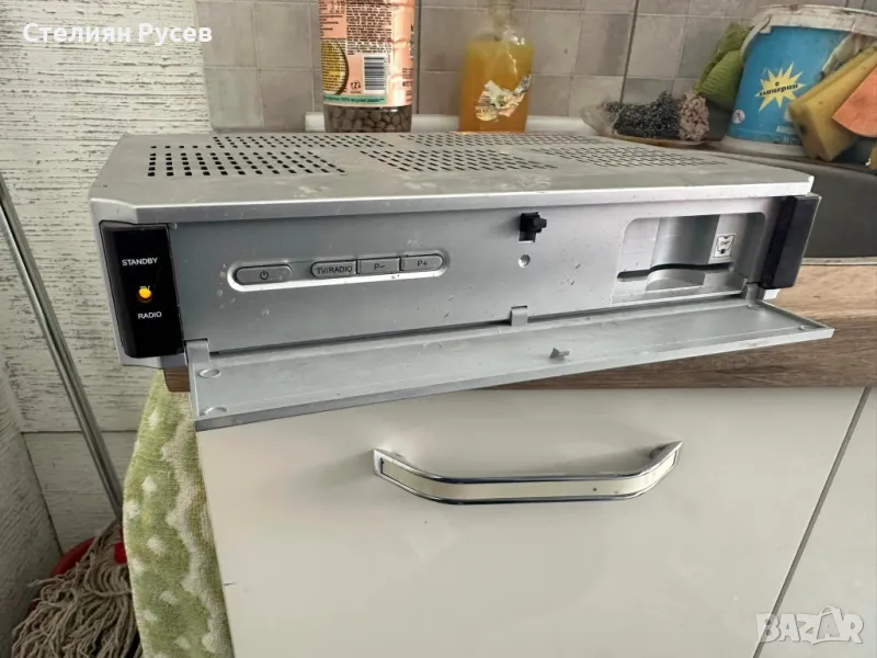 0703  humax r na fox    TV тв приемник  / ресийвър цена 16 лв radio / tv  входове / изходи   състоян, снимка 1