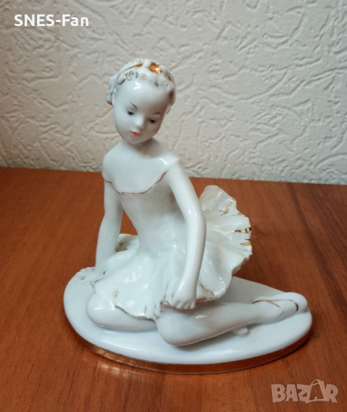 Порцеланова фигурка, снимка 1