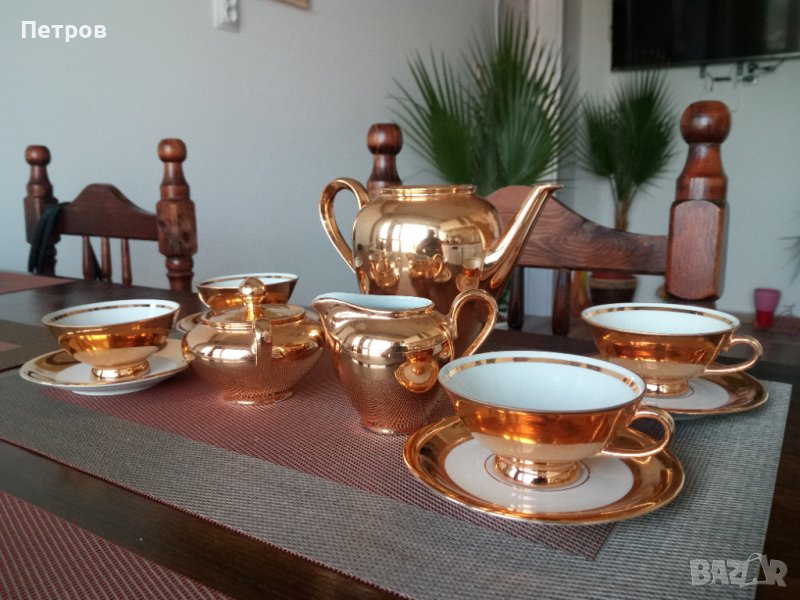 Антикварен и богато позлатен.Костен порцелан-Бавария.Маркиран.Ръчно изработен.Възможен коментар-цена, снимка 1