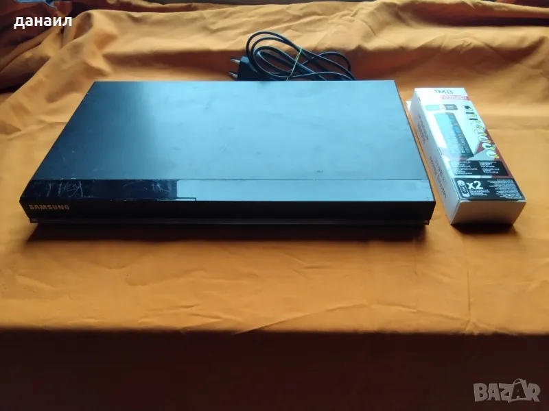 страхотен оригинален мр3 двиди плеър на Самсунг с дистанционно управление -оригинално, снимка 1