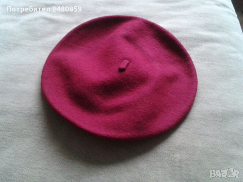 барета сива на снимката е в червено, снимка 1