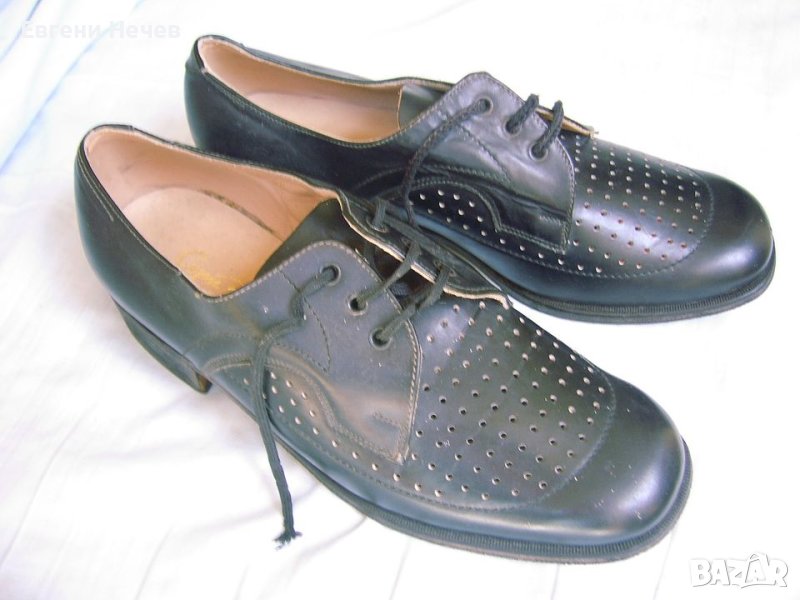 Продавам    мъжки   обувки    номер  41-ви. Колекционерска    класика   от  1972 г., снимка 1