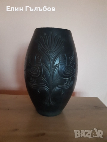 Ваза за цветя керамична с мотиви на гълъби и цветя 