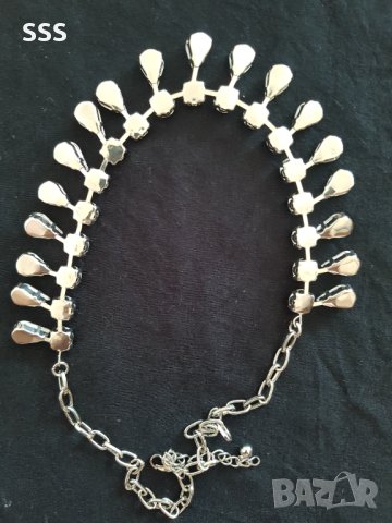 Колие, снимка 4 - Колиета, медальони, синджири - 41578451