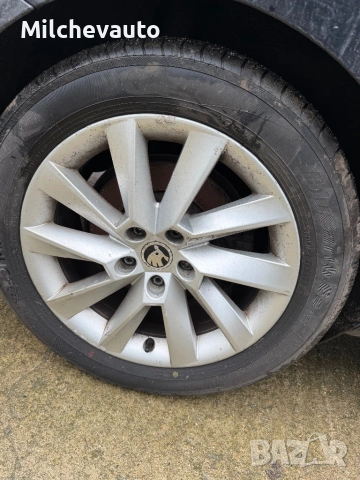 Шкода супърб 2.0тди дсг на части / Skoda superb , снимка 15 - Автомобили и джипове - 53300387