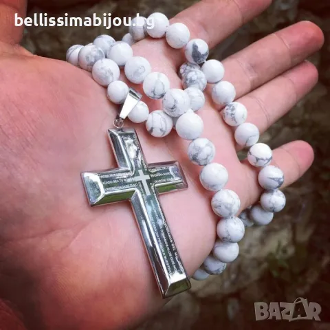 Бял Мъжки Гердан/Колие от Ахат със Стоманен Кръст